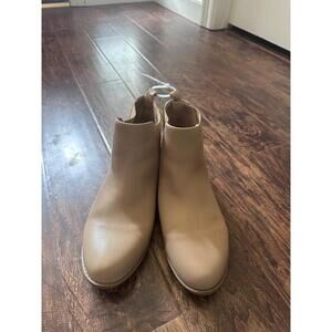 MaxMuxun Womens Ankle Boots Size 9 Light Beige Minimalist Scalloped Trim Chic